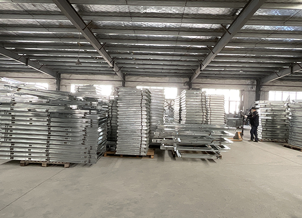 廠房實景（門框 半成品）